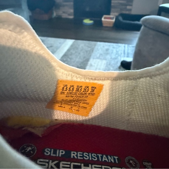 Skechers White Minimalist‎ Sneakers - Picture 11 of 11